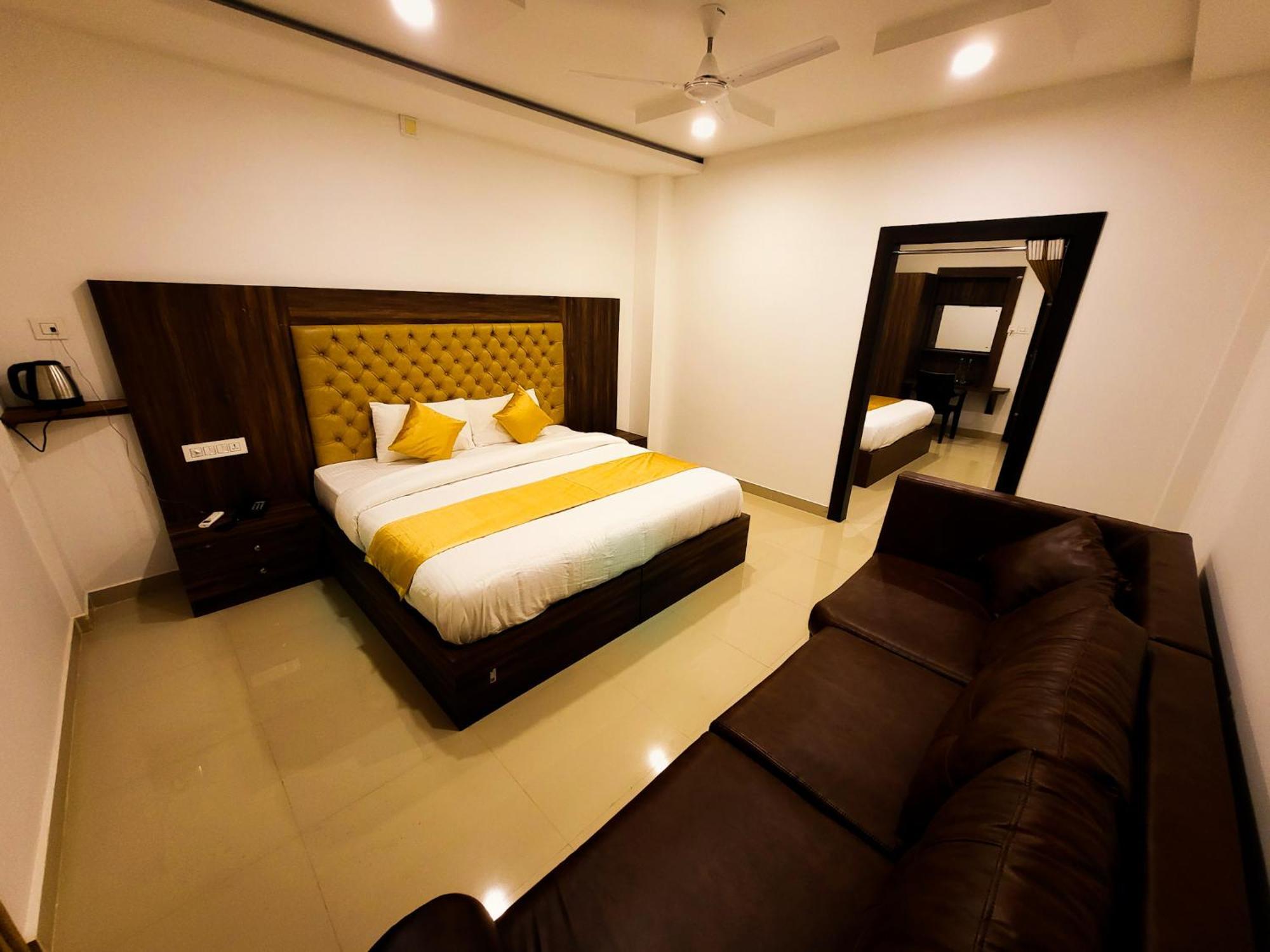 Thejaswini Residency Cheruvathur Nīleshwar Esterno foto