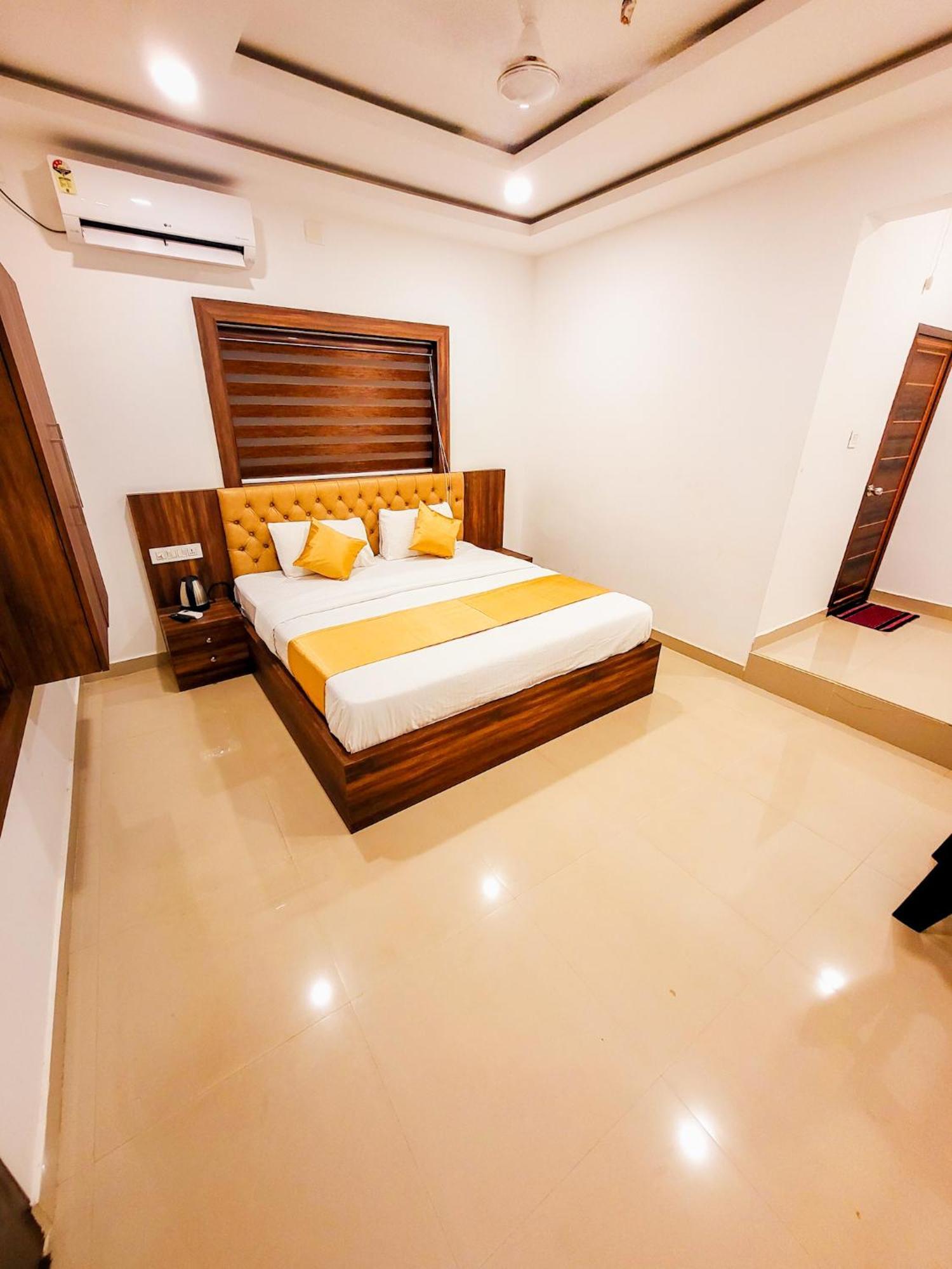 Thejaswini Residency Cheruvathur Nīleshwar Esterno foto