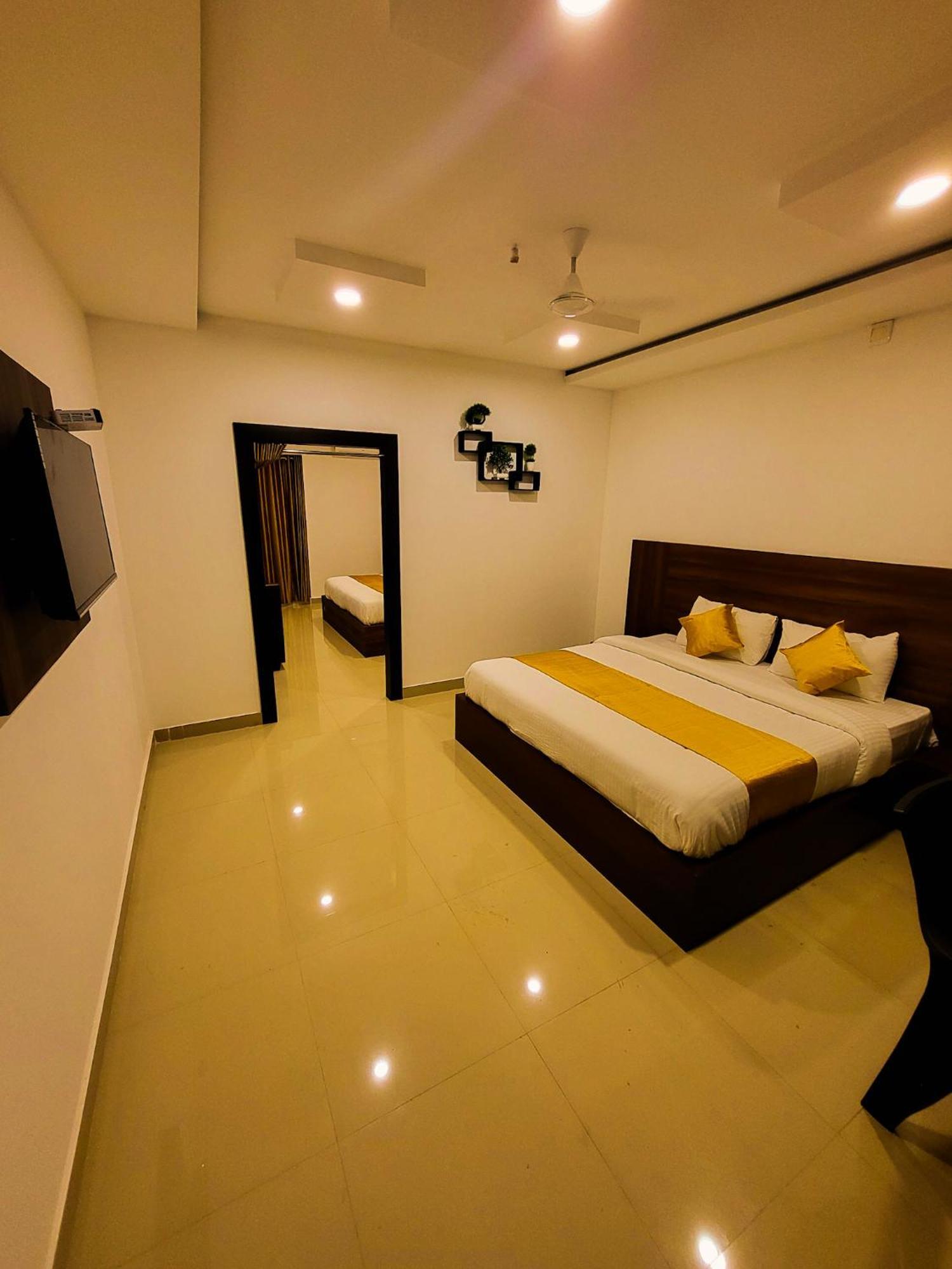 Thejaswini Residency Cheruvathur Nīleshwar Esterno foto